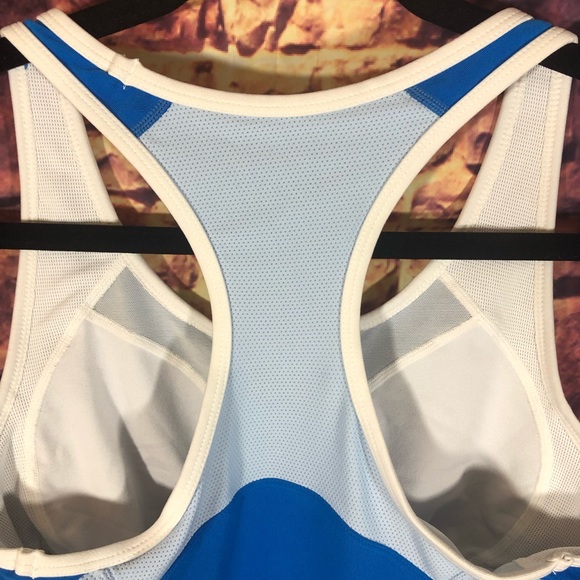 Nike small active racer back - Picture 7 of 8